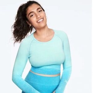 Victoria’s Secret PINK Seamless Cropped Workout Top Blue Ombré Long Sleeve XS